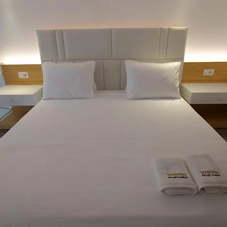 Verona Smart Apartament1 ティラナ