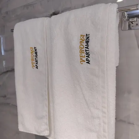 Verona Smart Apartament1 アパート *